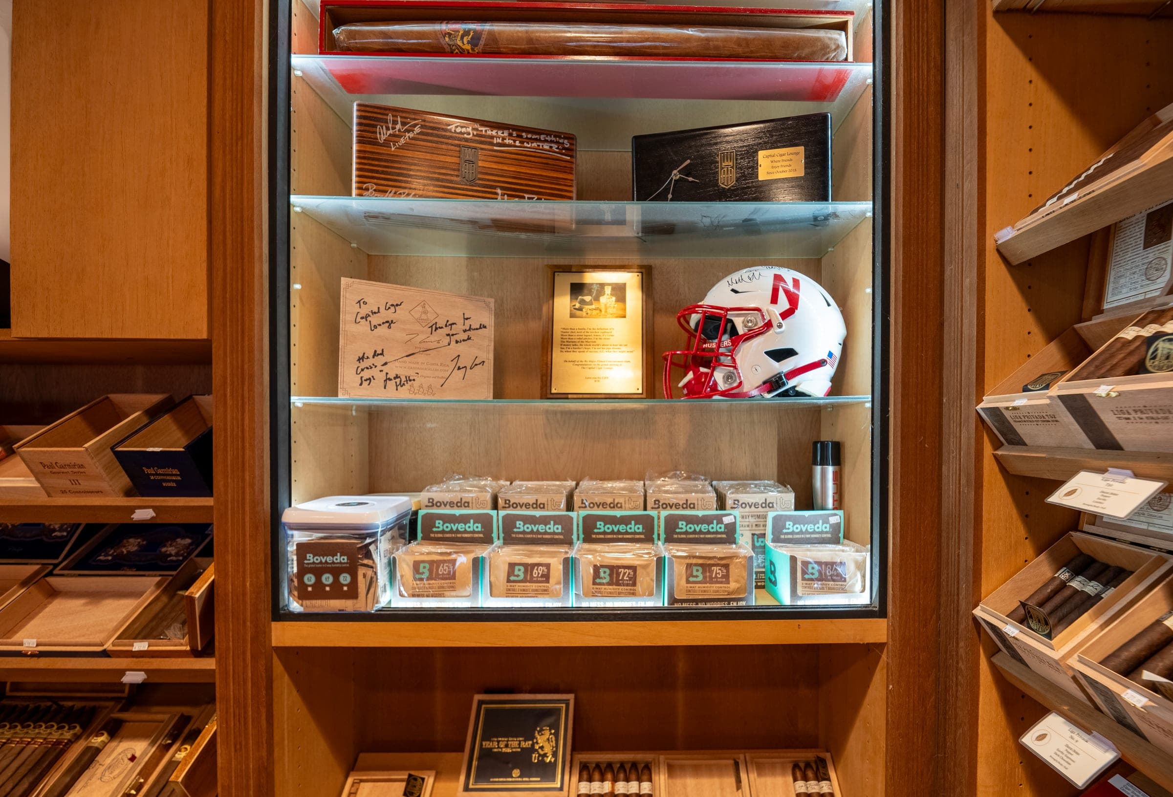 Capital Cigar Lounge — NVAR Studios commercial photography — A7404354 HDR