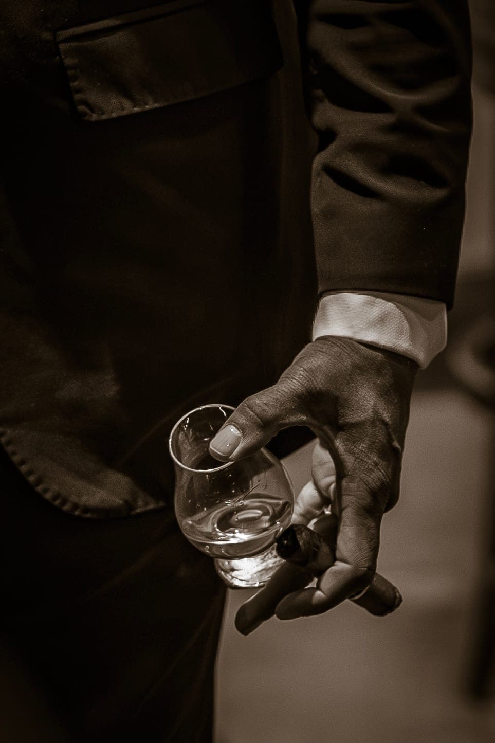 Capital Cigar Lounge — NVAR Studios commercial photography — A7404706