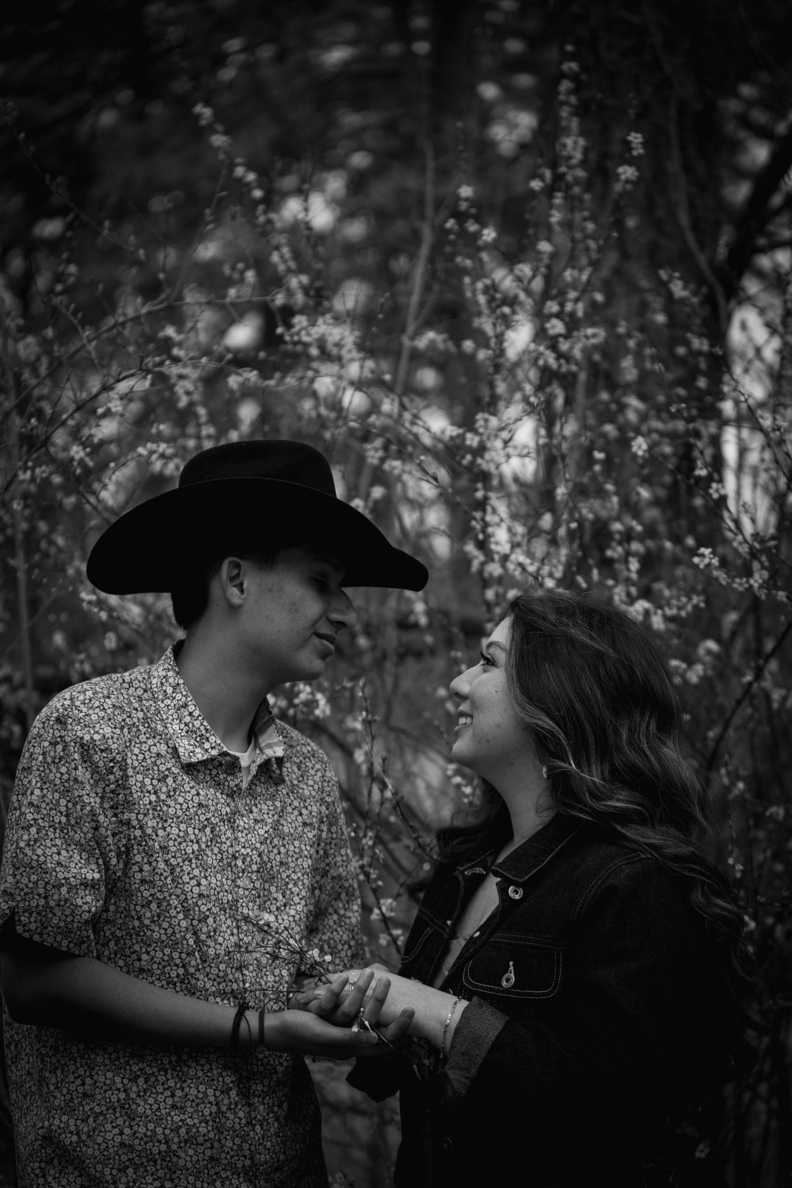 Couples photography in Lincoln, Nebraska by NVAR Studios — A7409945