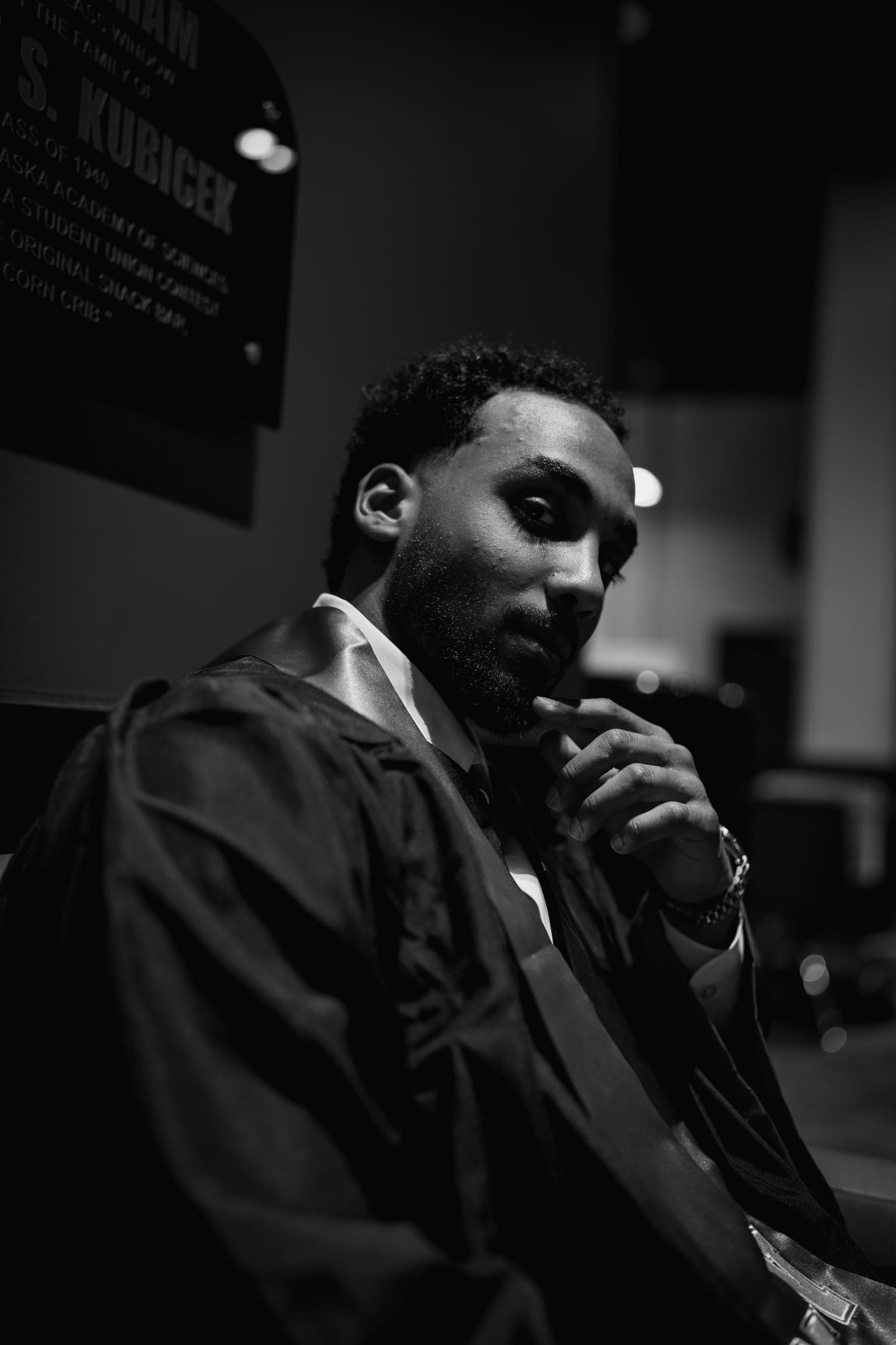 Graduations photography in Lincoln, Nebraska by NVAR Studios — A7403590