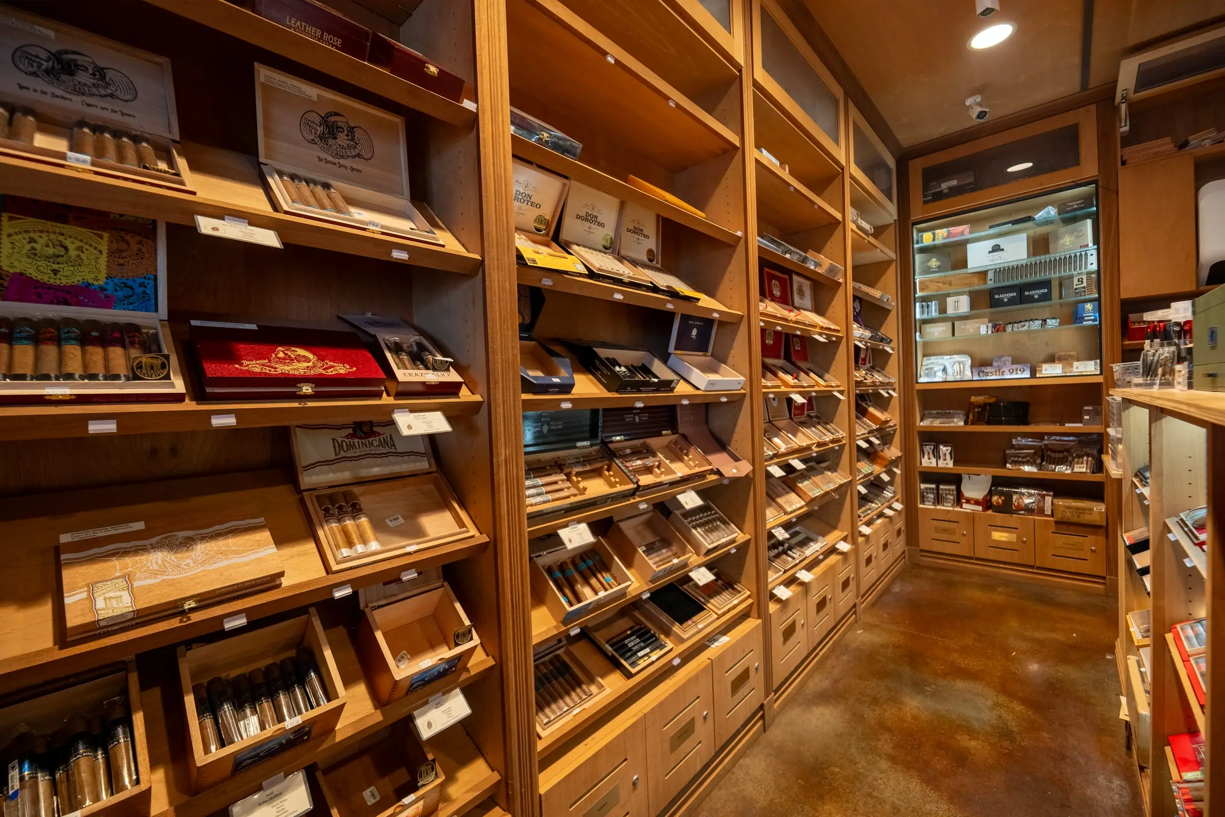Capital Cigar Lounge — NVAR Studios commercial photography — image 7