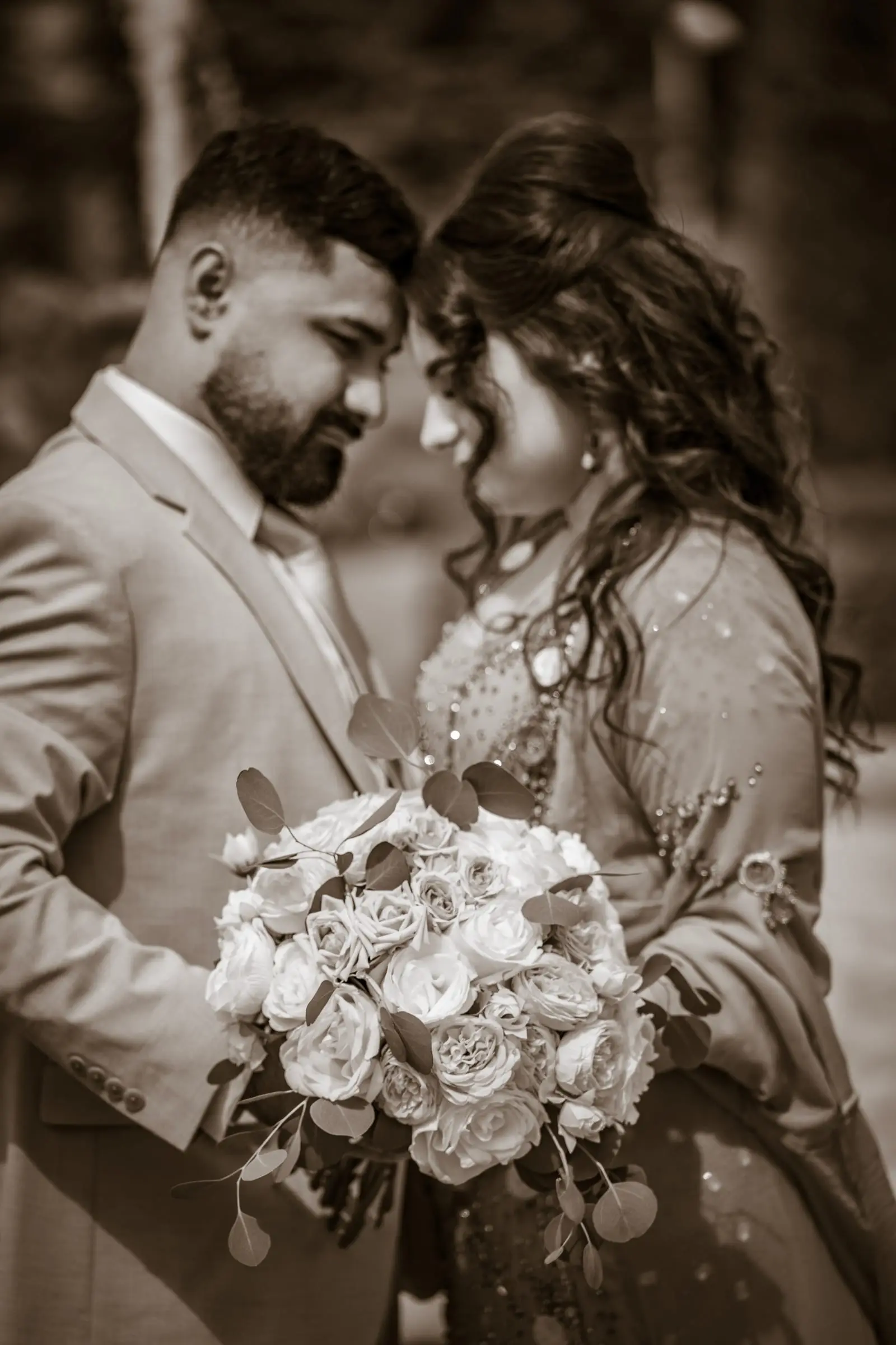 Weddings photography in Lincoln, Nebraska by NVAR Studios — image 7